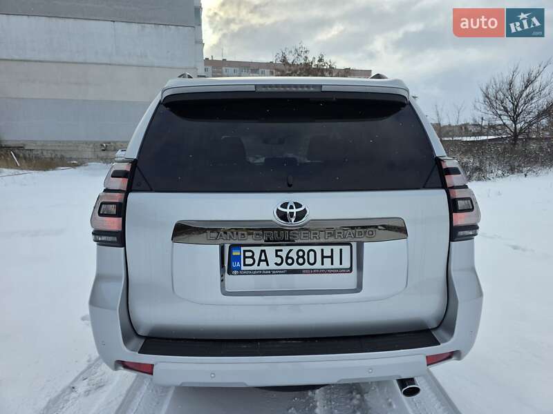 Позашляховик / Кросовер Toyota Land Cruiser Prado 2022 в Кропивницькому фото 7 Позашляховик / Кросовер Toyota Land Cruiser Prado 2022 в Кропивницькому