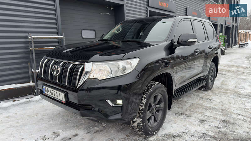Внедорожник / Кроссовер Toyota Land Cruiser Prado 2018 в Киеве