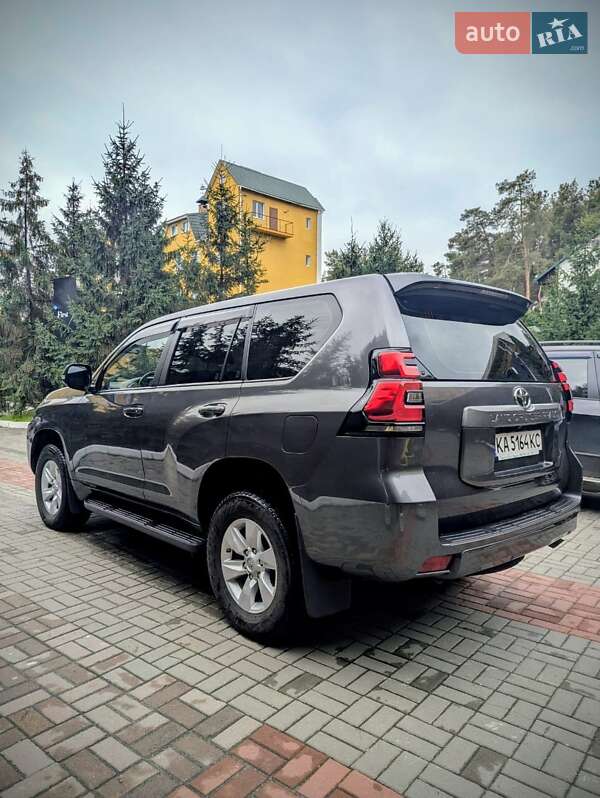 Внедорожник / Кроссовер Toyota Land Cruiser Prado 2020 в Киеве