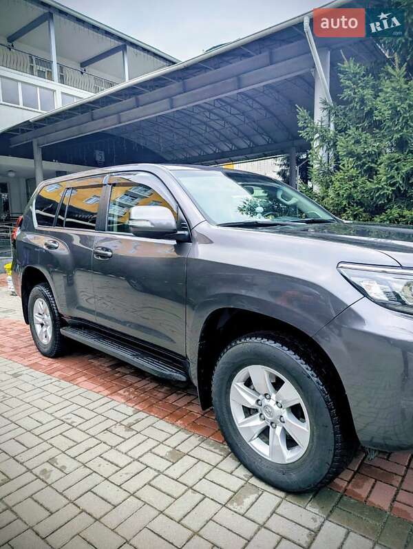 Внедорожник / Кроссовер Toyota Land Cruiser Prado 2020 в Киеве