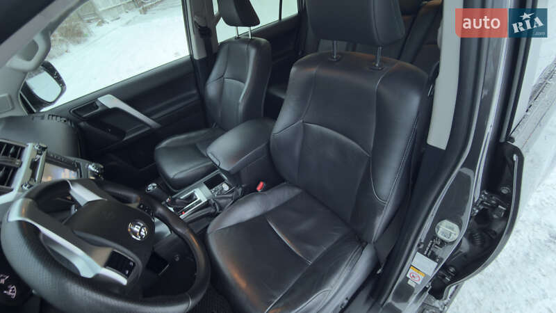 Внедорожник / Кроссовер Toyota Land Cruiser Prado 2015 в Киеве