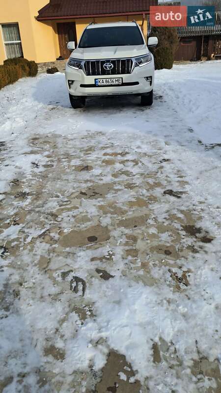 Внедорожник / Кроссовер Toyota Land Cruiser Prado 2019 в Киеве