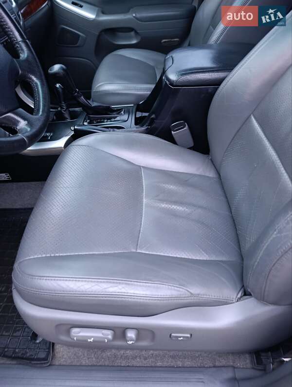 Внедорожник / Кроссовер Toyota Land Cruiser Prado 2005 в Шполе