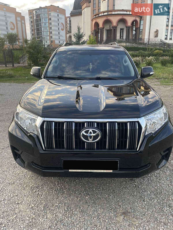 Позашляховик / Кросовер Toyota Land Cruiser Prado 2019 в Івано-Франківську