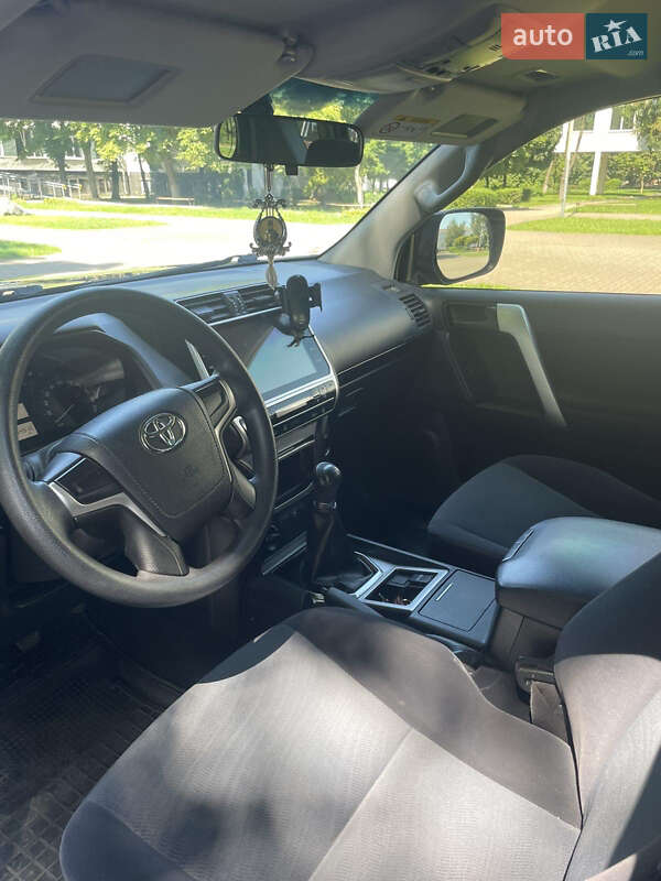 Позашляховик / Кросовер Toyota Land Cruiser Prado 2019 в Івано-Франківську