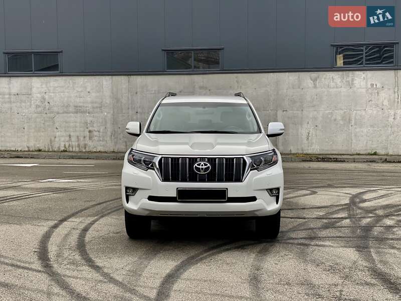 Внедорожник / Кроссовер Toyota Land Cruiser Prado 2019 в Киеве