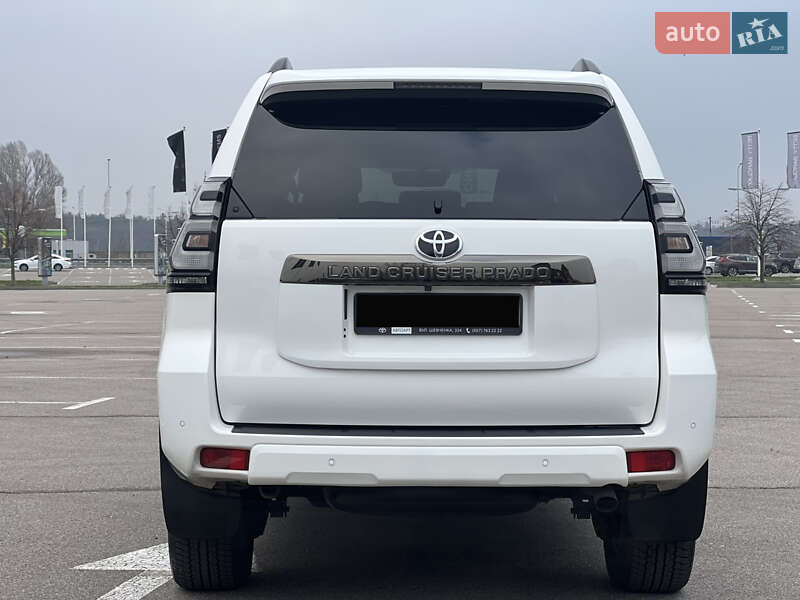 Внедорожник / Кроссовер Toyota Land Cruiser Prado 2021 в Киеве