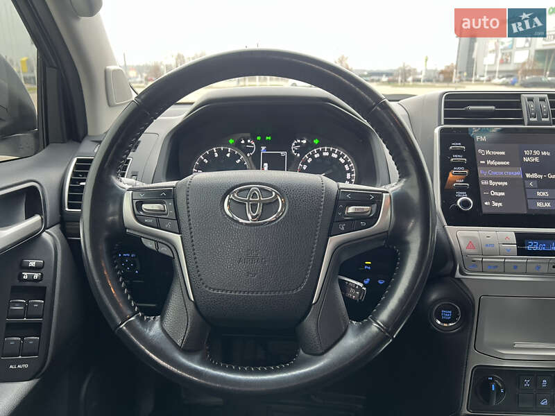 Внедорожник / Кроссовер Toyota Land Cruiser Prado 2021 в Киеве