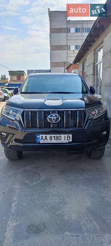 Toyota Land Cruiser Prado 2021