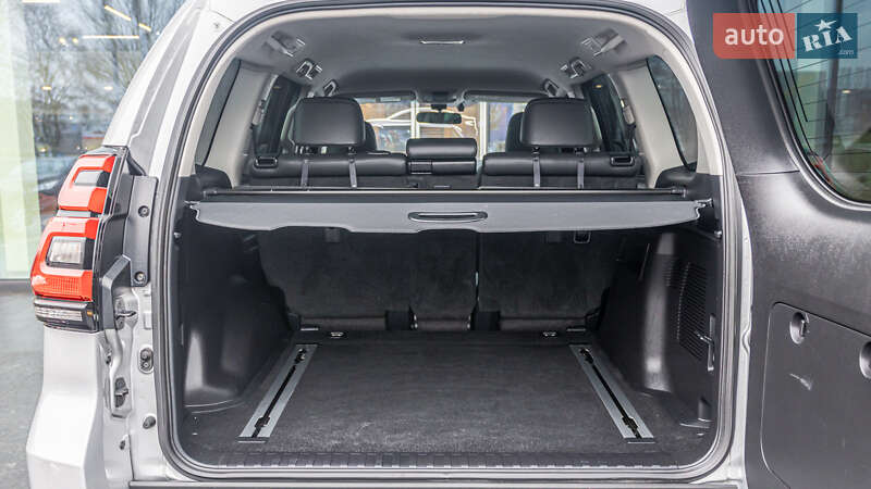 Внедорожник / Кроссовер Toyota Land Cruiser Prado 2019 в Днепре