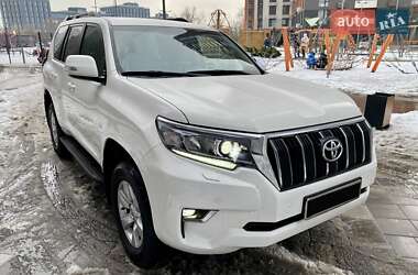 Позашляховик / Кросовер Toyota Land Cruiser Prado 2019 в Києві