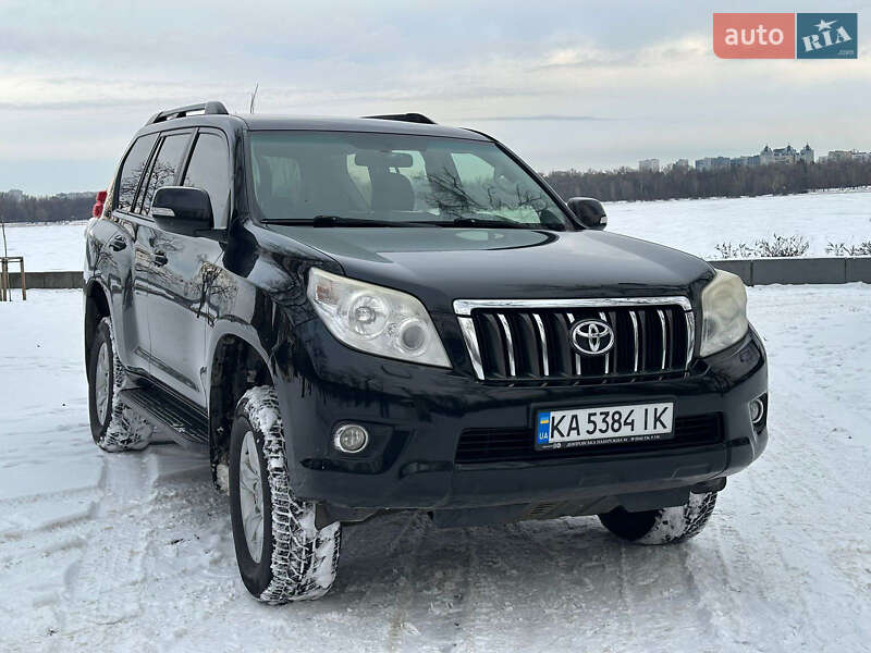 Toyota Land Cruiser Prado 2013
