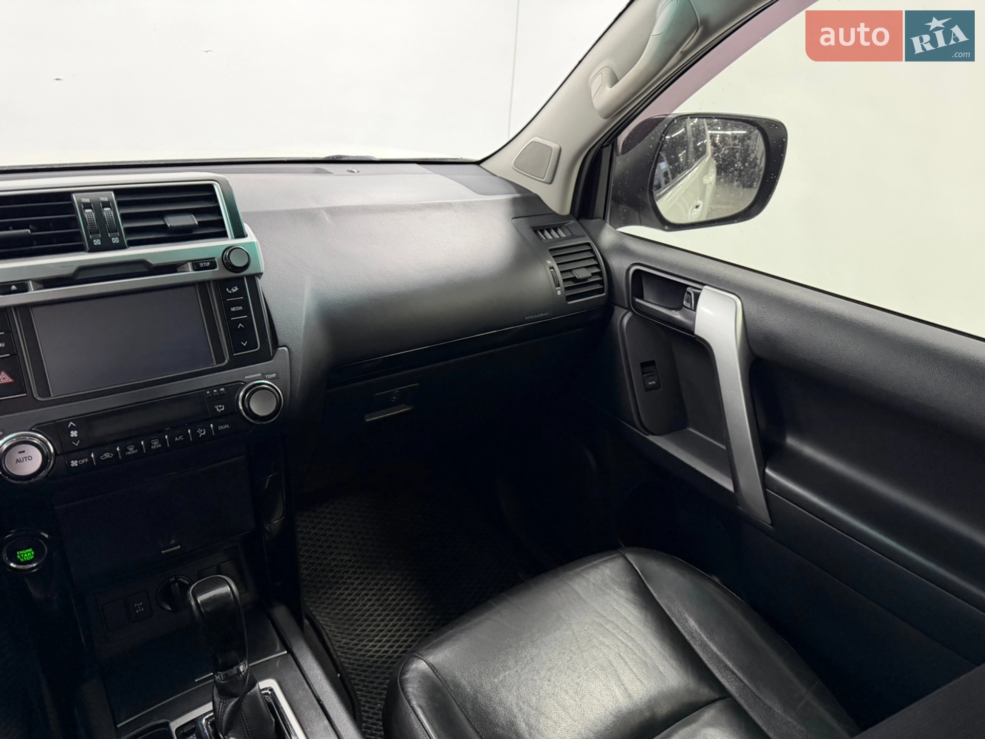 2014 Toyota Land Cruiser Prado - мініатюра 17