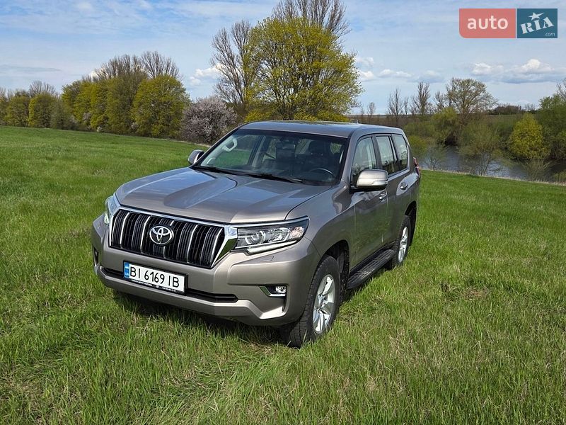 Toyota Land Cruiser Prado 2023