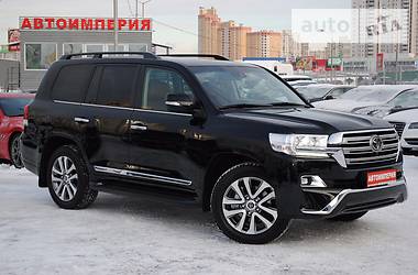 Внедорожник / Кроссовер Toyota Land Cruiser 2017 в Киеве