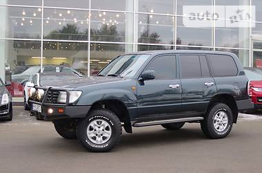 Внедорожник / Кроссовер Toyota Land Cruiser 1999 в Киеве