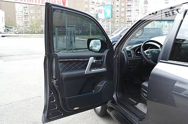 Позашляховик / Кросовер Toyota Land Cruiser 2013 в Києві