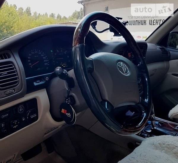 Позашляховик / Кросовер Toyota Land Cruiser 2001 в Запоріжжі