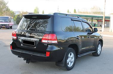 Внедорожник / Кроссовер Toyota Land Cruiser 2010 в Николаеве