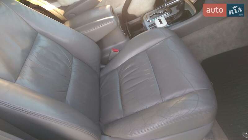 Внедорожник / Кроссовер Toyota Land Cruiser 2005 в Броварах