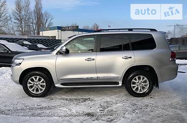 Внедорожник / Кроссовер Toyota Land Cruiser 2018 в Киеве