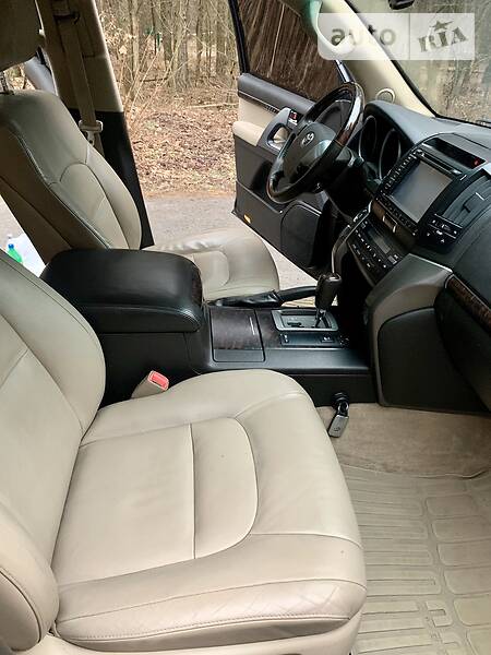 Внедорожник / Кроссовер Toyota Land Cruiser 2008 в Киеве фото 21 Внедорожник / Кроссовер Toyota Land Cruiser 2008 в Киеве