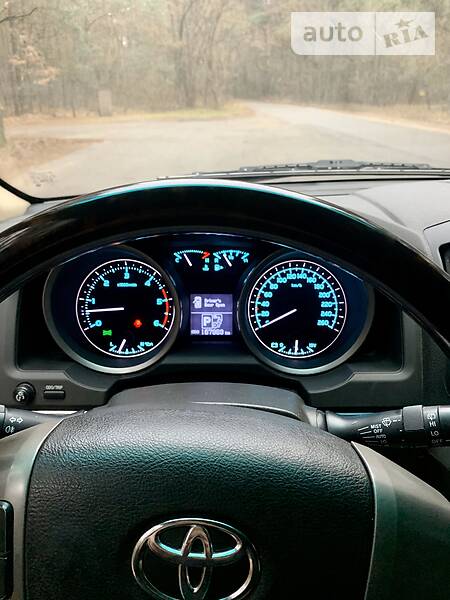 Внедорожник / Кроссовер Toyota Land Cruiser 2008 в Киеве фото 17 Внедорожник / Кроссовер Toyota Land Cruiser 2008 в Киеве