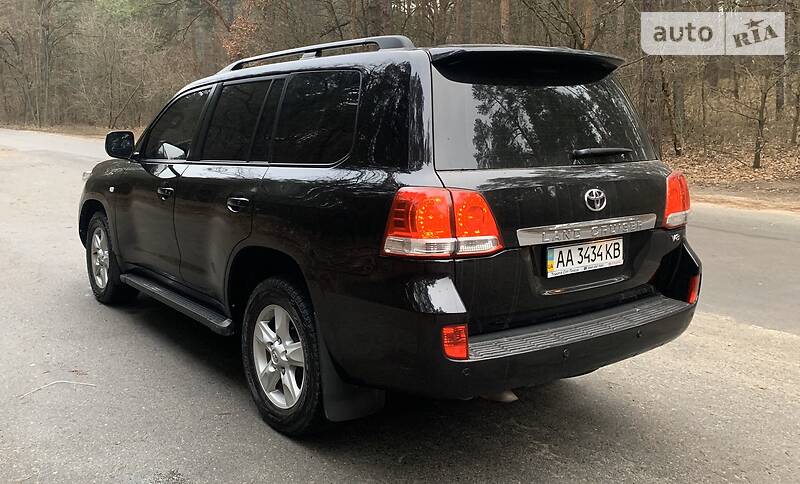 Внедорожник / Кроссовер Toyota Land Cruiser 2008 в Киеве фото 10 Внедорожник / Кроссовер Toyota Land Cruiser 2008 в Киеве