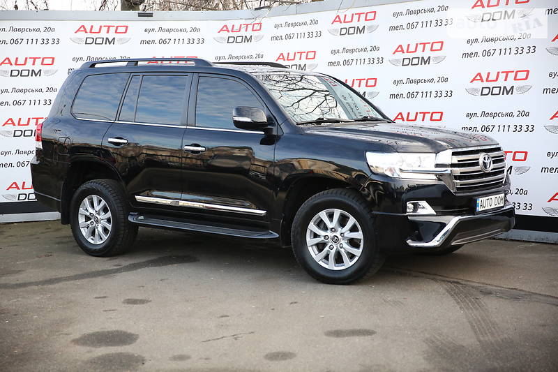 Внедорожник / Кроссовер Toyota Land Cruiser 2018 в Киеве