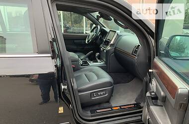 Позашляховик / Кросовер Toyota Land Cruiser 2018 в 