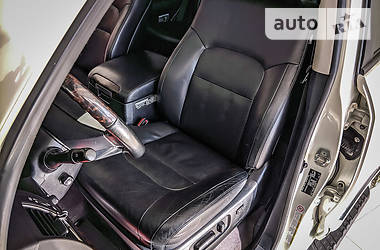 Позашляховик / Кросовер Toyota Land Cruiser 2012 в 