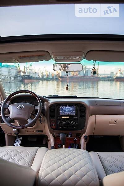 Позашляховик / Кросовер Toyota Land Cruiser 1999 в Одесі