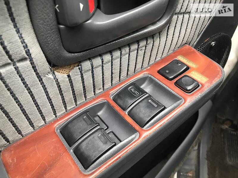 Позашляховик / Кросовер Toyota Land Cruiser 1993 в Одесі