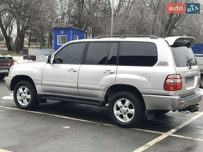 Внедорожник / Кроссовер Toyota Land Cruiser 2003 в Днепре