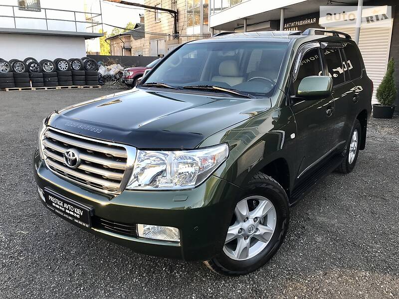 Позашляховик / Кросовер Toyota Land Cruiser 2011 в Києві