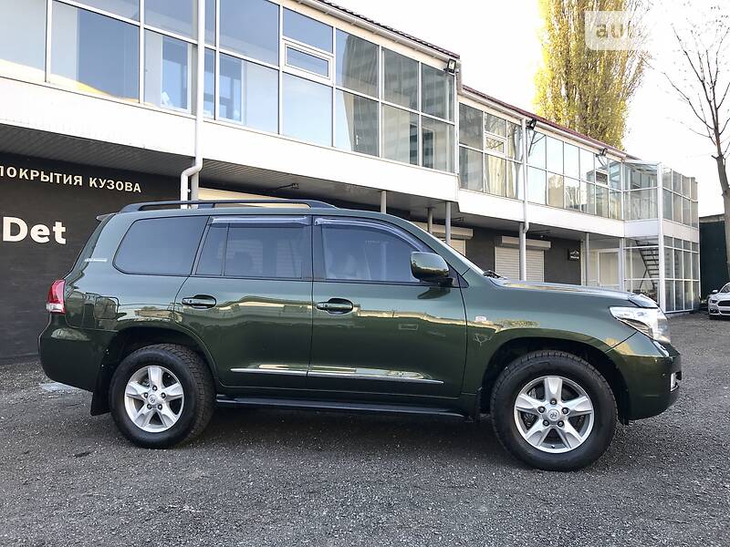 Позашляховик / Кросовер Toyota Land Cruiser 2011 в Києві