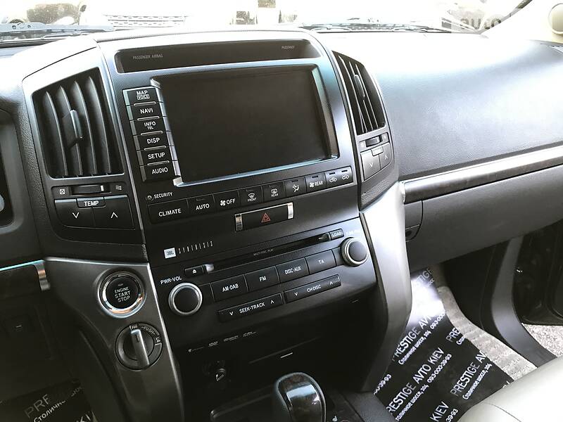 Позашляховик / Кросовер Toyota Land Cruiser 2011 в Києві