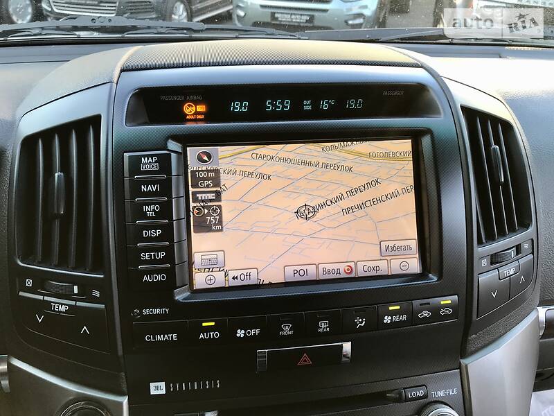 Позашляховик / Кросовер Toyota Land Cruiser 2011 в Києві