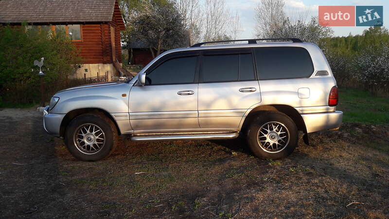 Внедорожник / Кроссовер Toyota Land Cruiser 2004 в Киеве фото 6 Внедорожник / Кроссовер Toyota Land Cruiser 2004 в Киеве