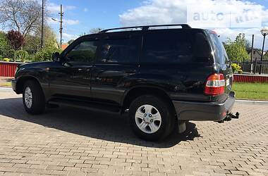 Внедорожник / Кроссовер Toyota Land Cruiser 2006 в Нововолынске