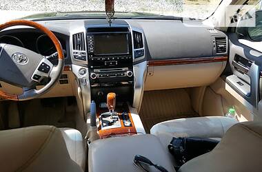 Позашляховик / Кросовер Toyota Land Cruiser 2013 в 