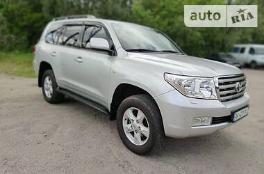 Позашляховик / Кросовер Toyota Land Cruiser 2011 в 