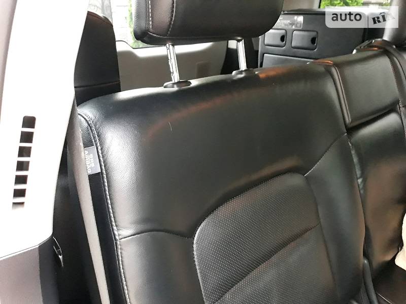 Позашляховик / Кросовер Toyota Land Cruiser 2012 в Чернівцях