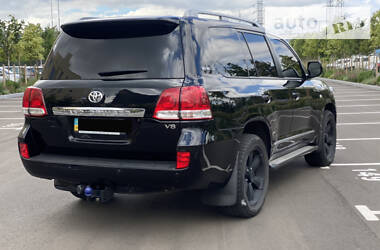 Позашляховик / Кросовер Toyota Land Cruiser 2011 в 