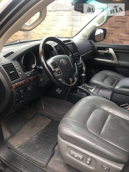 Позашляховик / Кросовер Toyota Land Cruiser 2008 в Луцьку фото 25 Позашляховик / Кросовер Toyota Land Cruiser 2008 в Луцьку