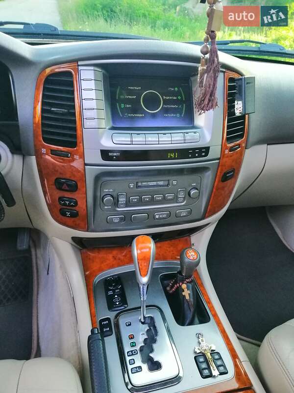 Позашляховик / Кросовер Toyota Land Cruiser 2003 в Дніпрі