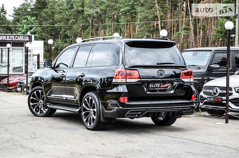 Внедорожник / Кроссовер Toyota Land Cruiser 2016 в Киеве