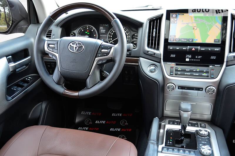 Внедорожник / Кроссовер Toyota Land Cruiser 2016 в Киеве