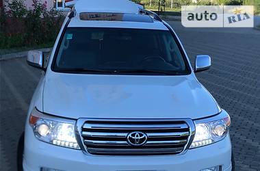 Позашляховик / Кросовер Toyota Land Cruiser 2011 в 