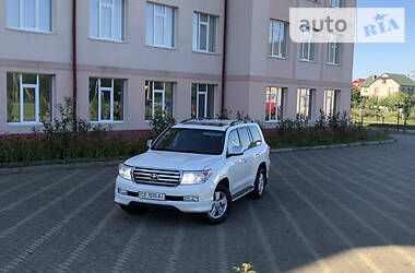 Позашляховик / Кросовер Toyota Land Cruiser 2011 в 